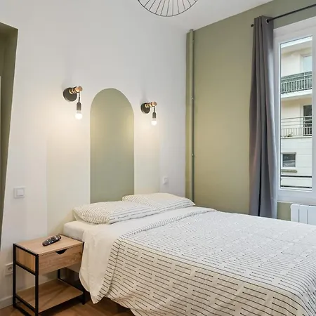 La Rive Proche Centre Historique