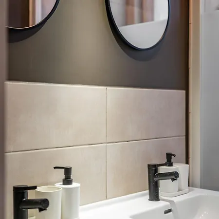 La Rive Proche Centre Historique *